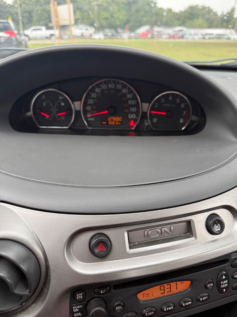 2005 Saturn ION 2 - Photo 6